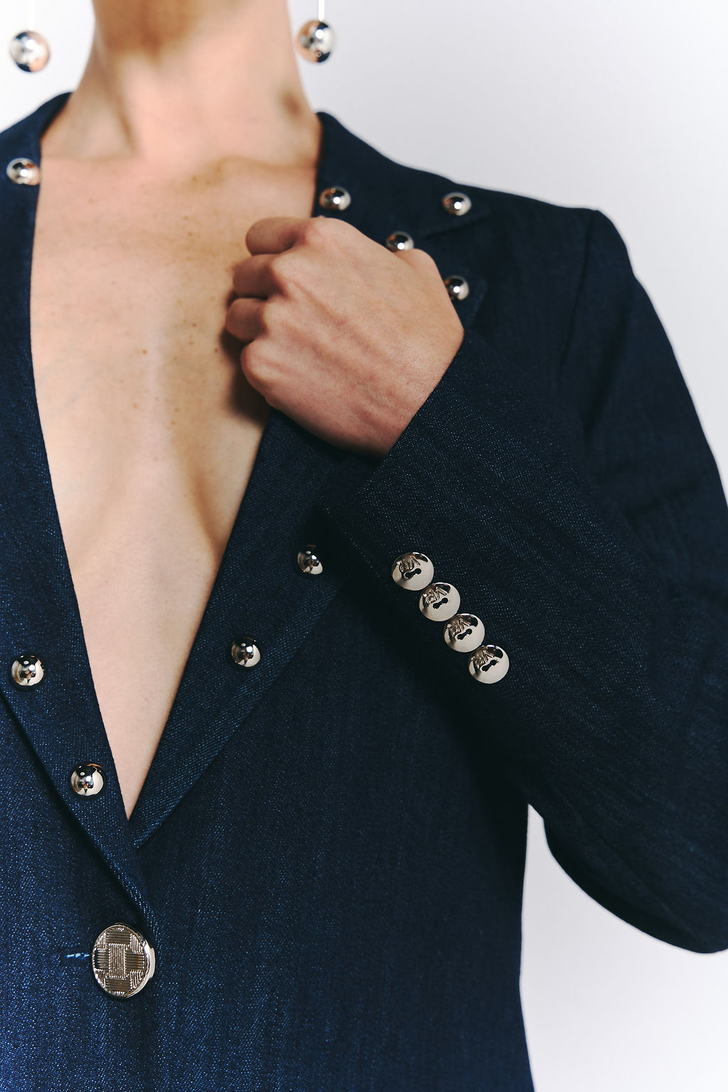 TRACKING BLAZER